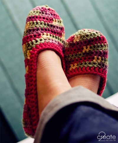 Crochet Red Roller Slippers - kNot mY deSigns